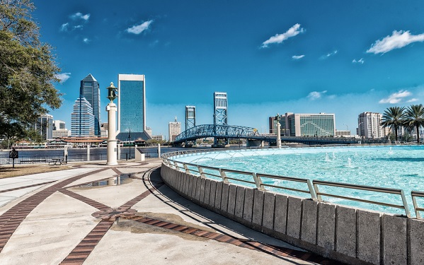 Jacksonville,Skyline,And,Fountain,,Florida.