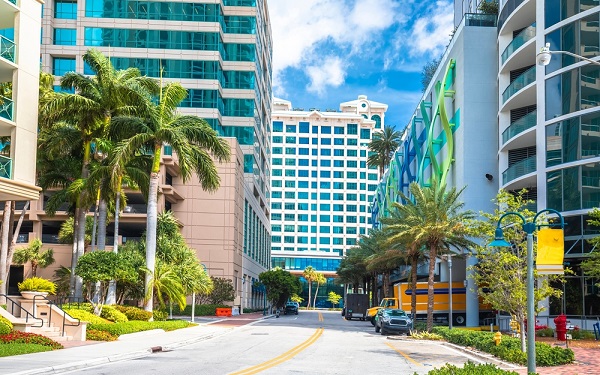 Downtown,Fort,Lauderdale,Skyscrapers,Street,View,,South,Florida,,United,States